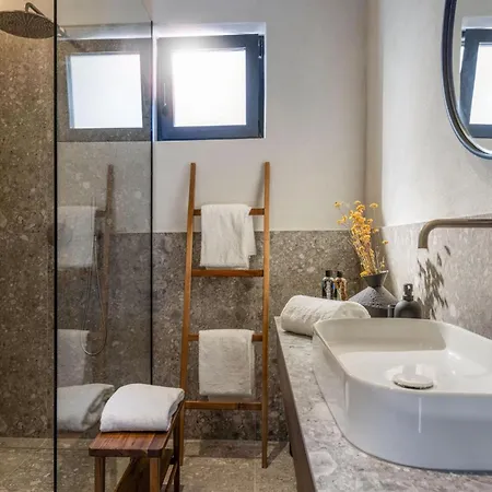Cozy In With Kitchen Povljana